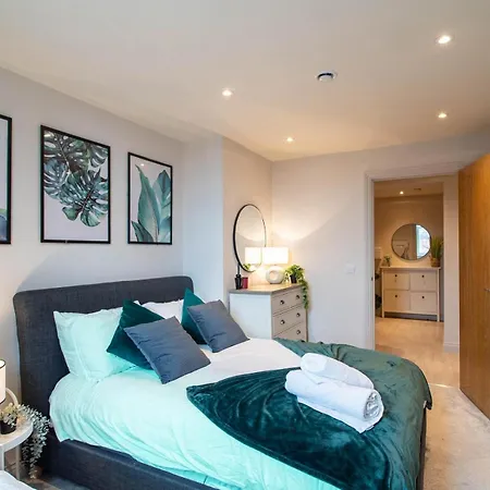 Apartment Sleeps 5 Near Arena Leeds (West Yorkshire)