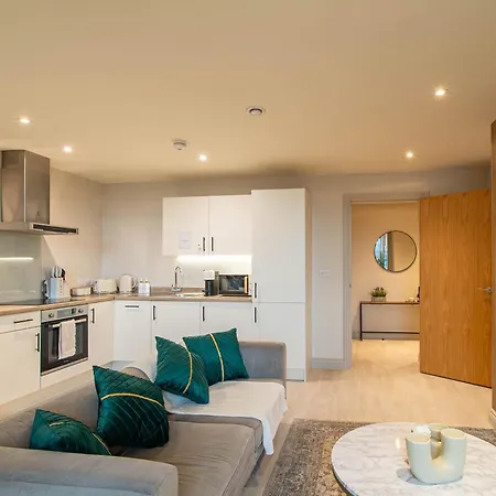 Sleeps 5 Near Arena * Leeds (West Yorkshire)